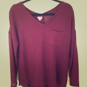 Deep maroon sweater with pocket